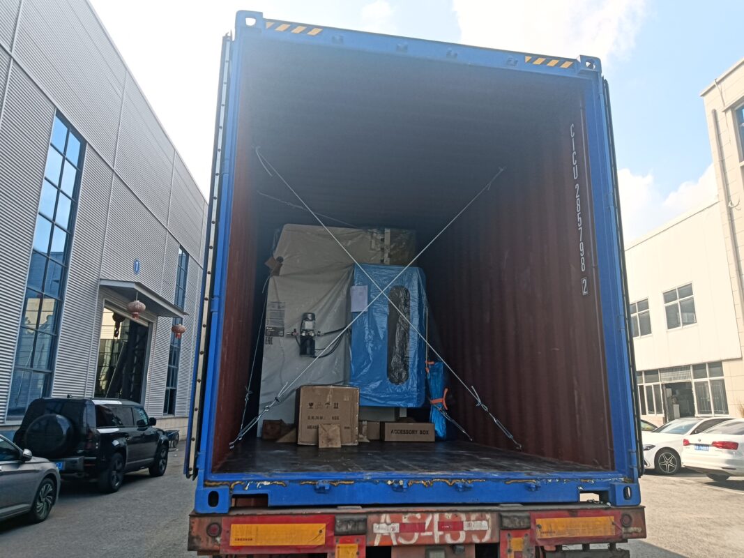 روسيا-WE67K-250T3200 مكبس فرامل CNC