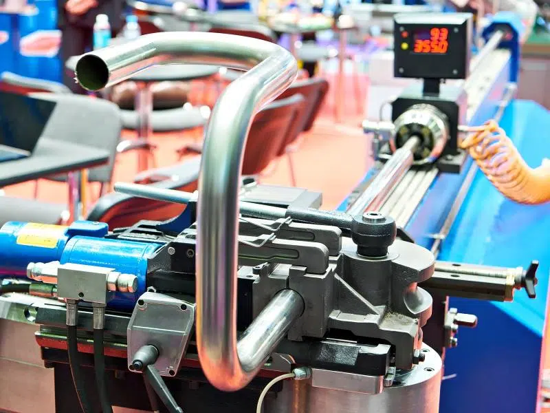 Máquina curvadora de tubos derecha
