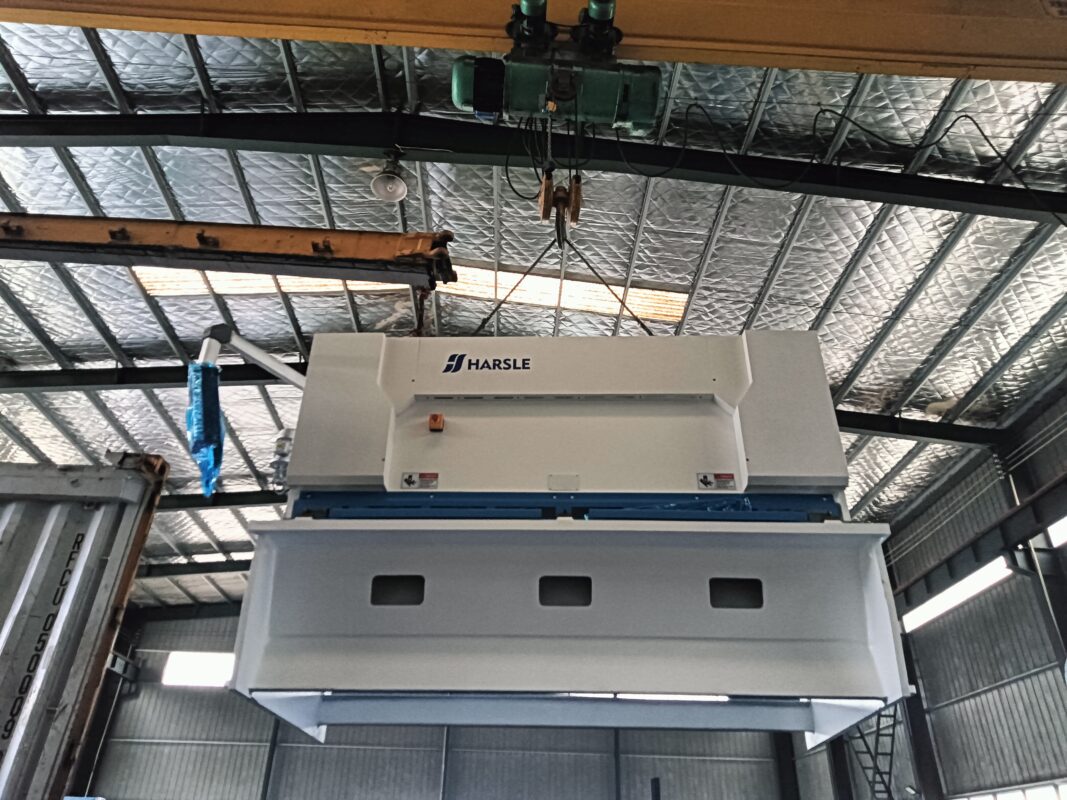 Canadá - 3 juegos de prensa plegadora y cizalla de guillotina