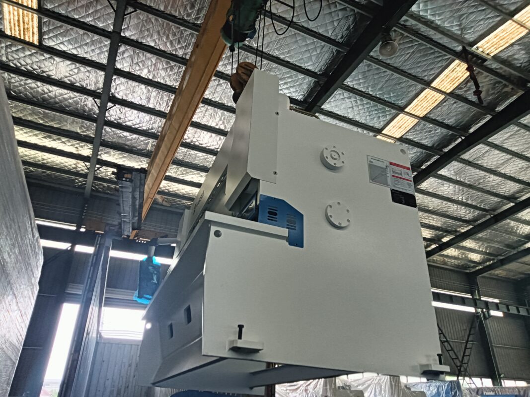 Canadá - 3 juegos de prensa plegadora y cizalla de guillotina