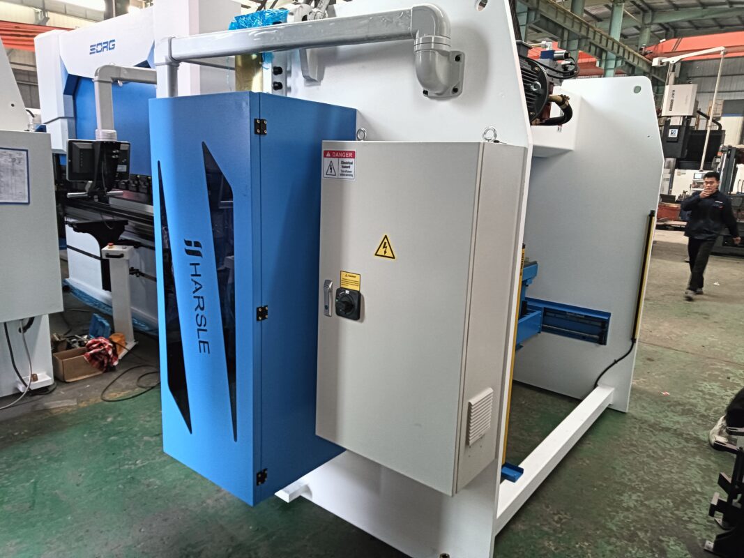 Cisaille guillotine Égypte-QC11K-6X2500