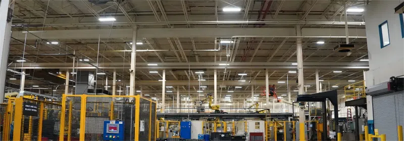 Macchina piegatubi nel sistema di illuminazione