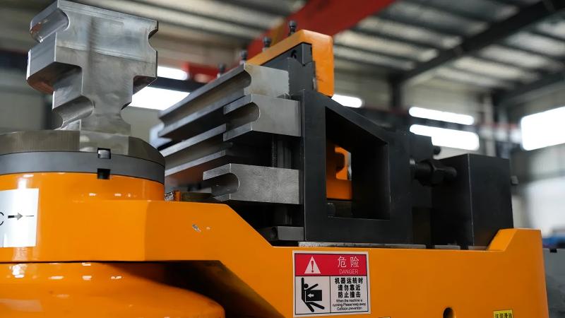 Проскальзывание труб в трубогибочных машинах