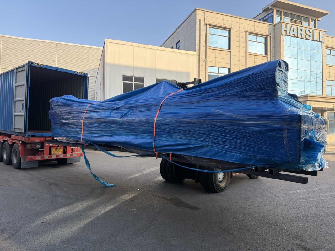 ماكينة قطع بالليزر ألبانيا-HST-6000W-3015