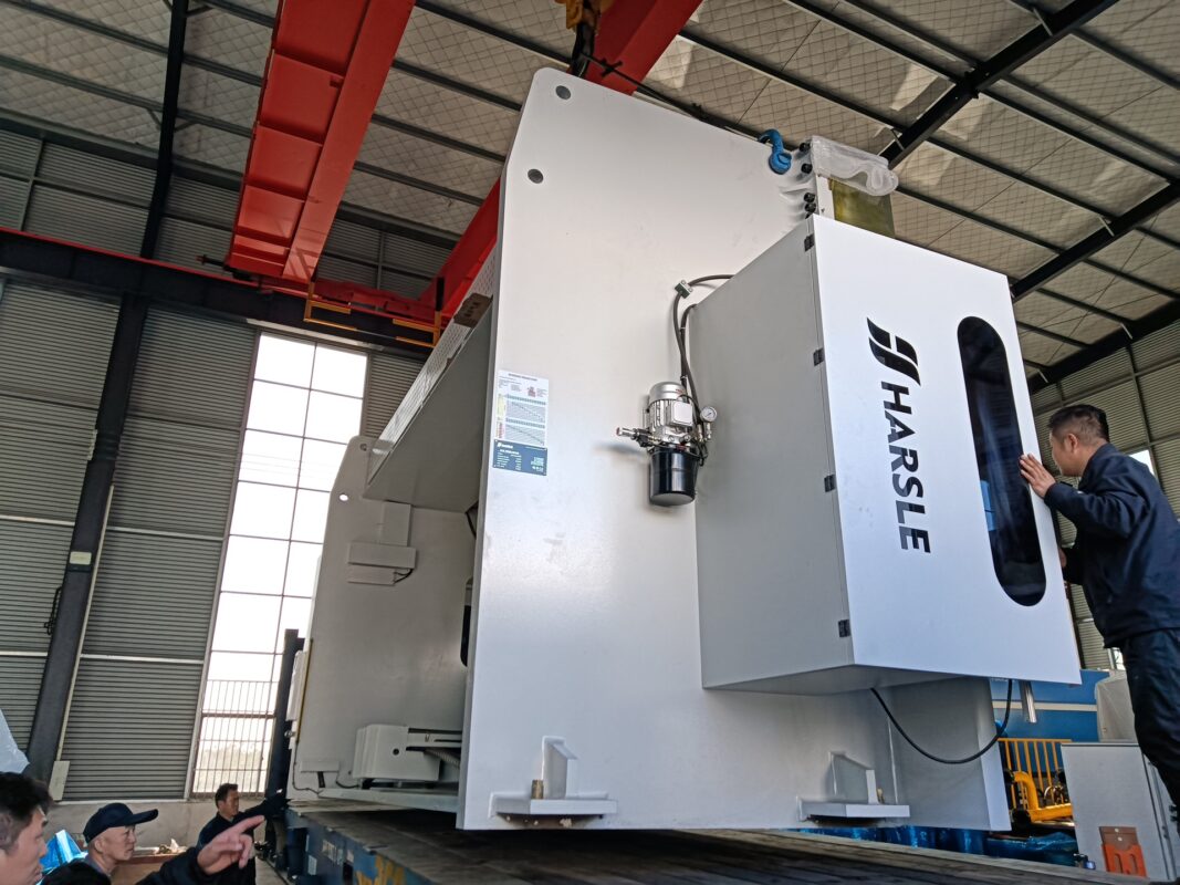 Albania-WE67K-350T6000 CNC Press Brake