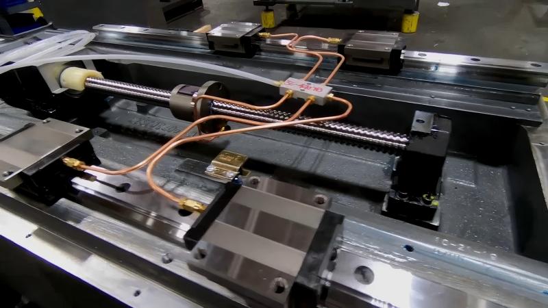 Problema de lubricación de la dobladora de tubos: ¿su bomba funciona correctamente?