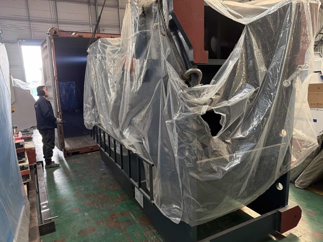 Stanzmaschine UAE-JH21-200T