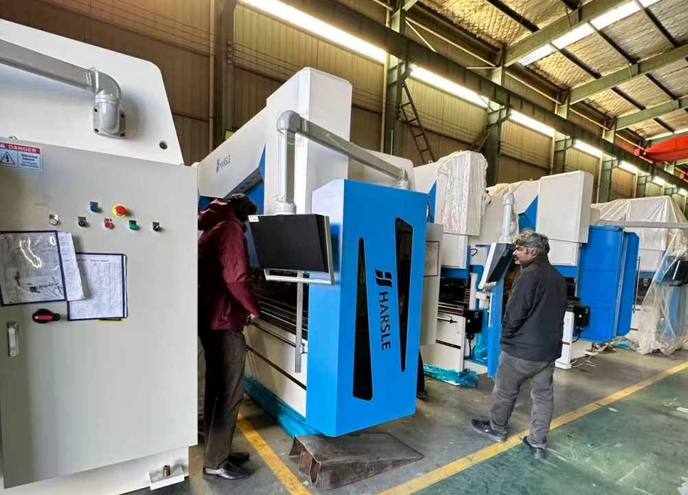 Aperçu de l'usine en décembre : HARSLE accueille des visiteurs du monde entier