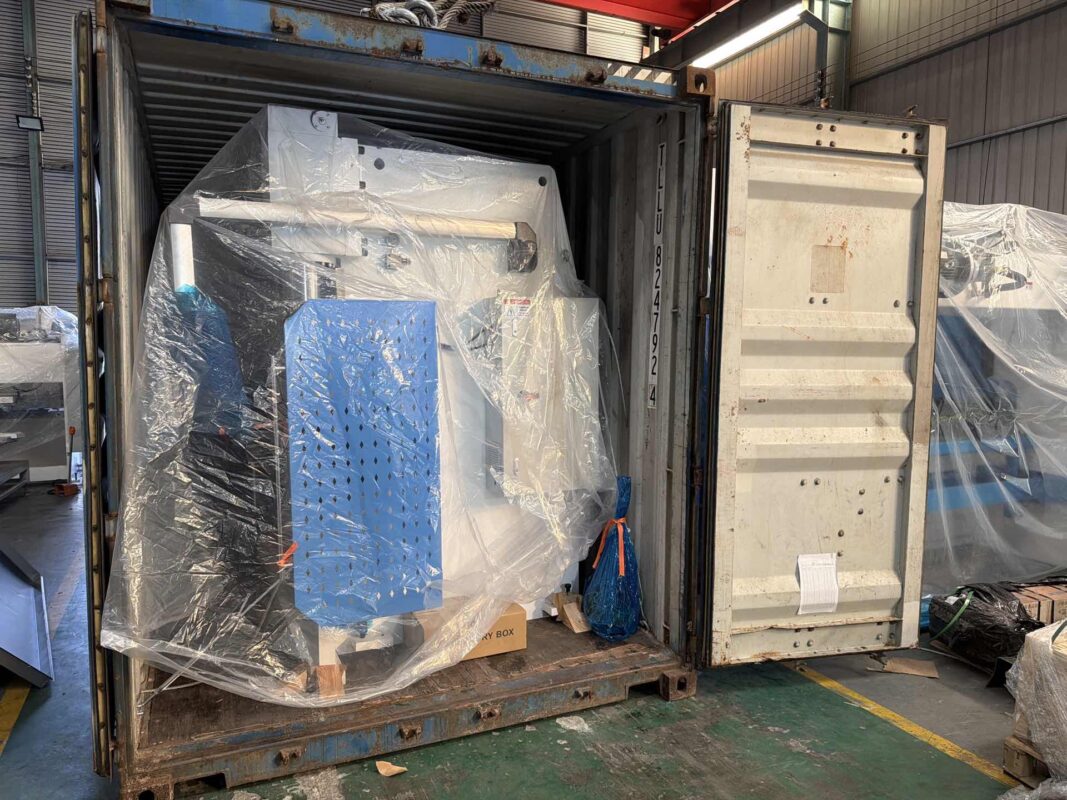 Pressa piegatrice Paraguay-WC67K-200T4000