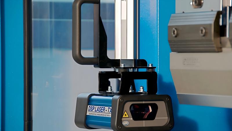 Ежедневное техническое обслуживание листогибочного пресса: какие проверки важны?