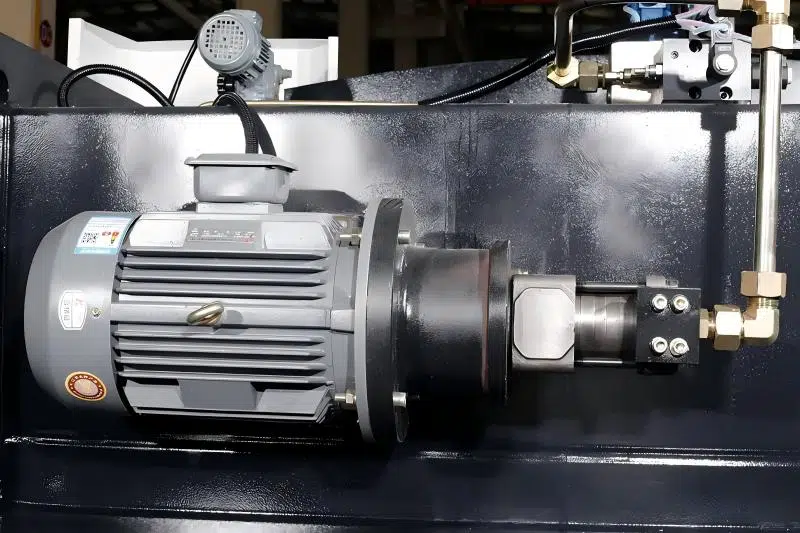 Temperatura oleju hydraulicznego prasy krawędziowej
