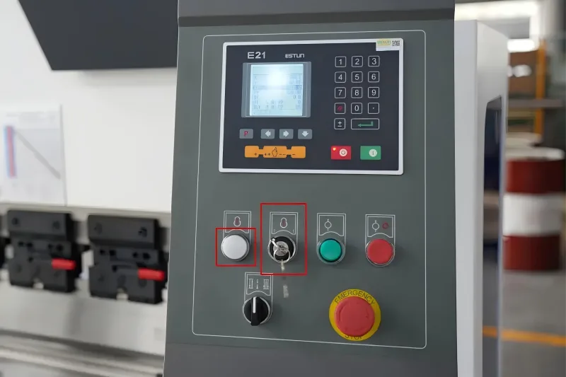 What Is the Proper Way to Do Press Brake Worktable Cleaning?