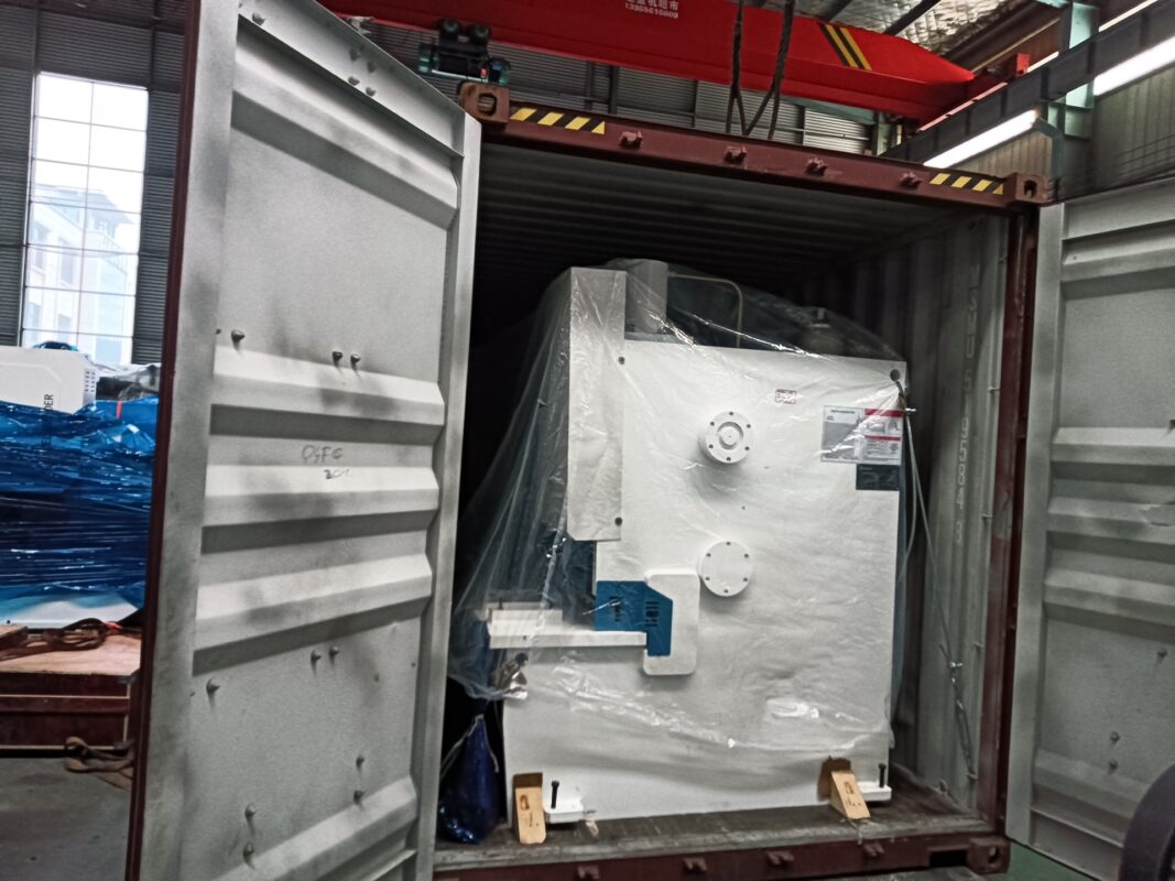 Bolivia-QC11K-16X3200 Guillotine Shear