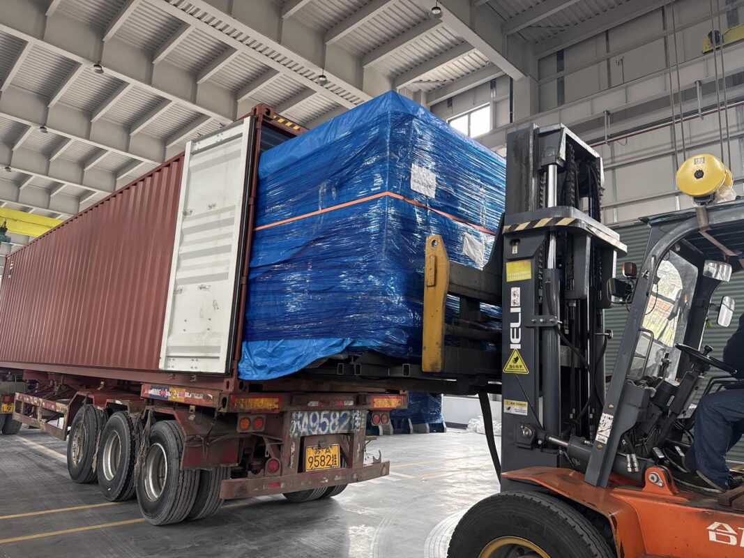 Brazil-HSX-6000W-3015 Laser Cutting Machine