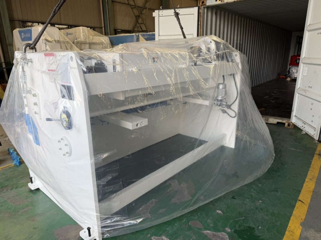 El Salvador-QC12K-8X2500 Cesoia a trave girevole