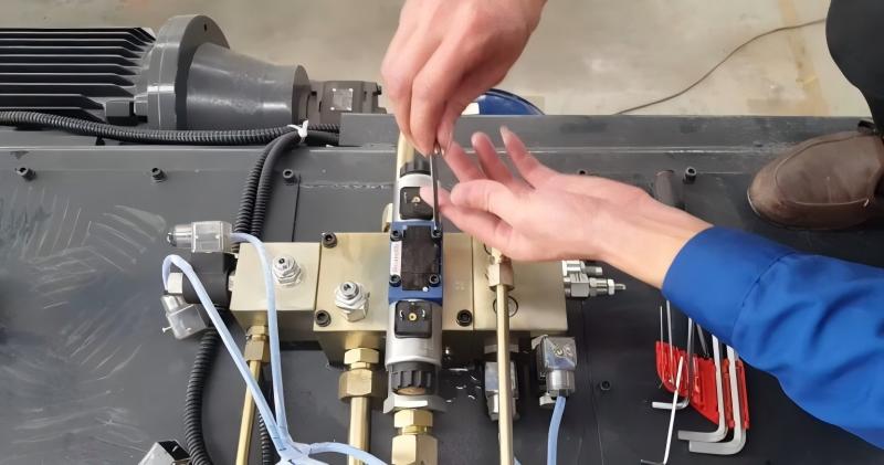 Техническое обслуживание гидравлической системы