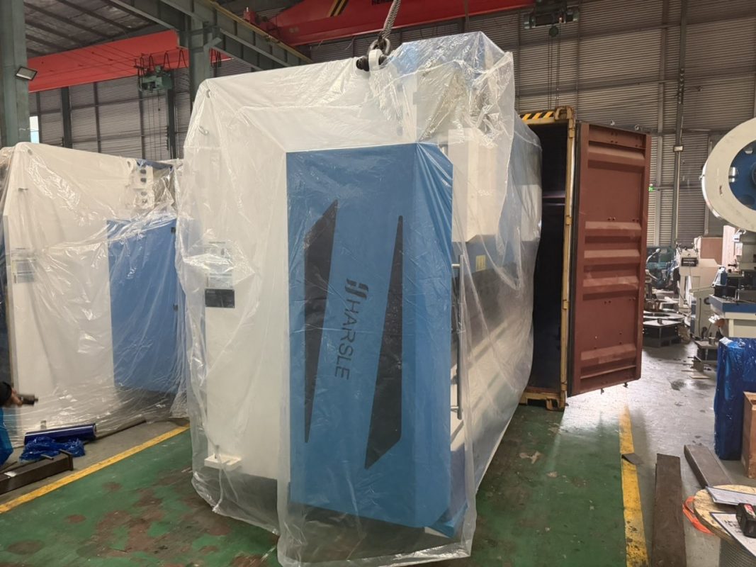 Израильский листогибочный пресс с ЧПУ WE67K-220T3200