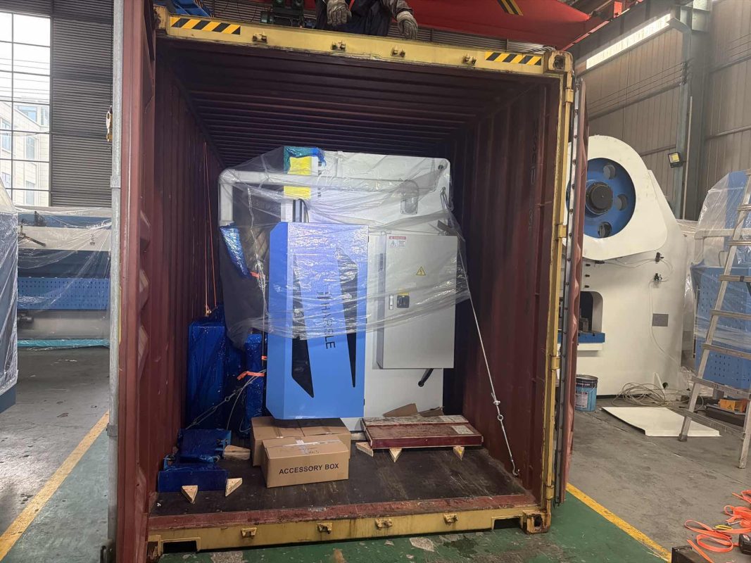 Израильский листогибочный пресс с ЧПУ WE67K-220T3200