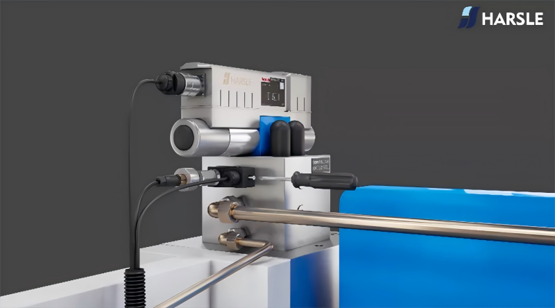 Jak rozwiązać problem wycieku oleju z prasy krawędziowej?