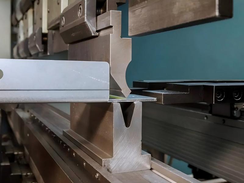 Jak szybko naprawić zużycie śruby kulowej prasy krawędziowej?