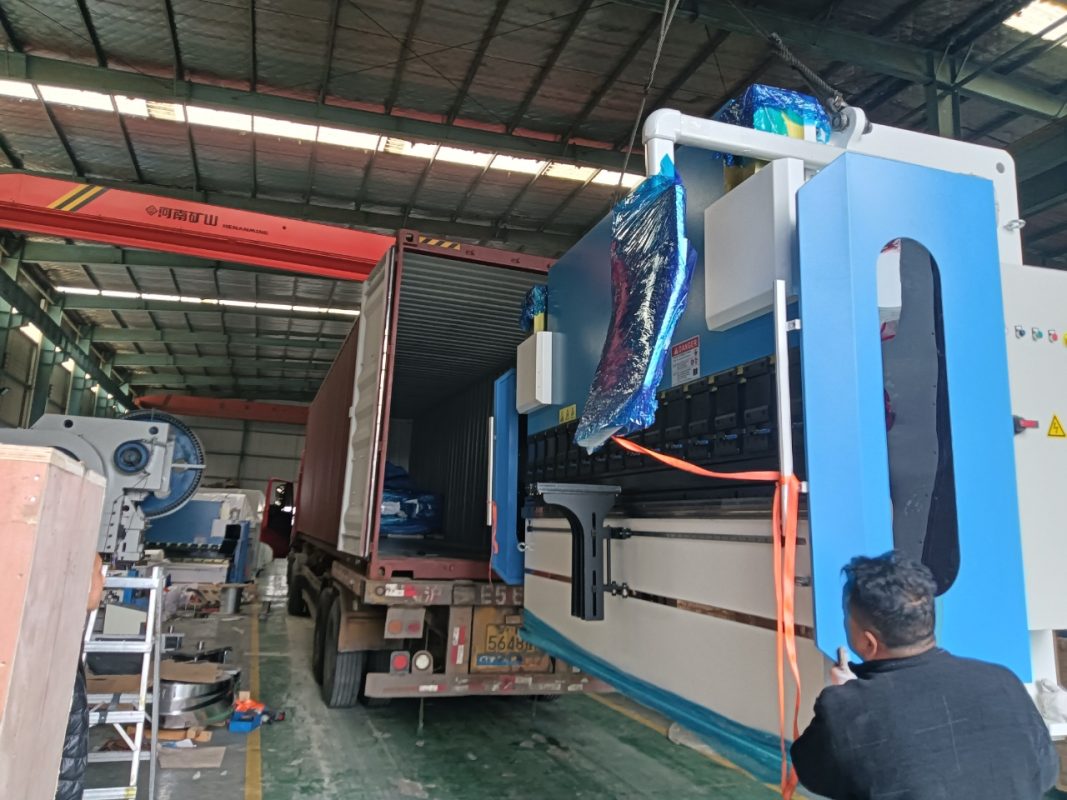 USA-WE67K-110T3200 Prasa krawędziowa CNC