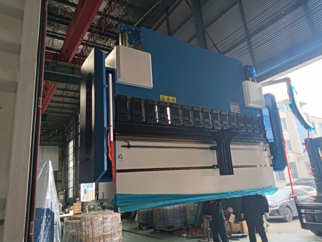 USA-WE67K-110T3200 Prasa krawędziowa CNC