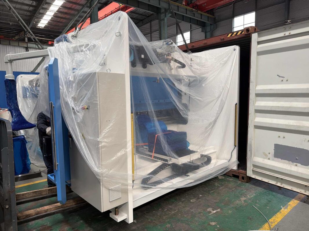 USA-WE67K-220T3200 CNC Press Brake