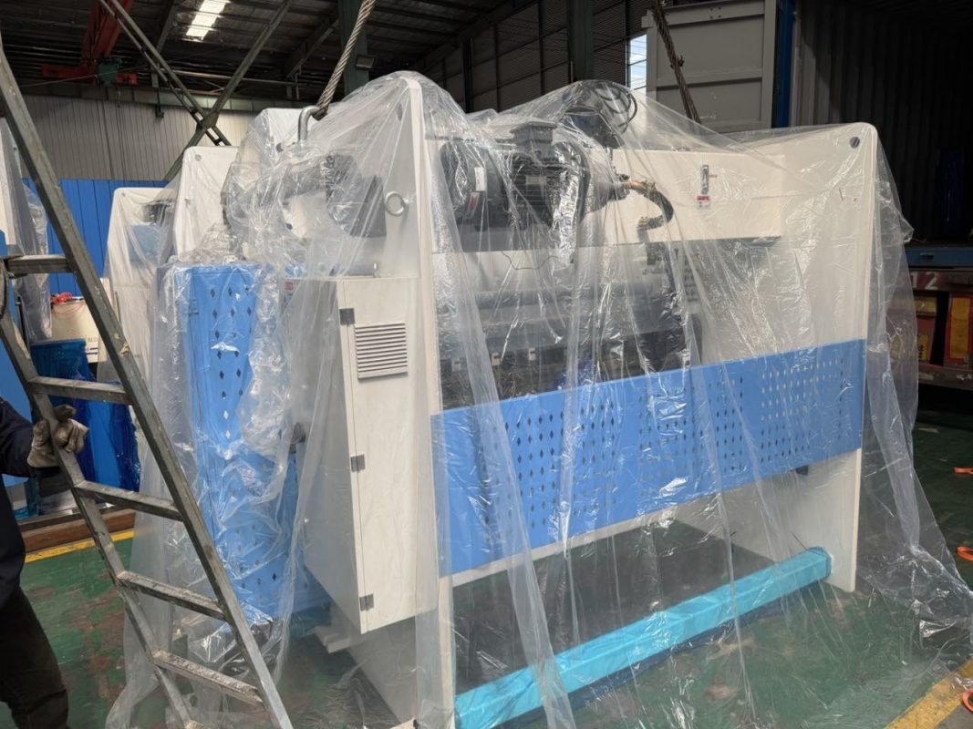 Presse plieuse Vietnam-WC67K-80T2500