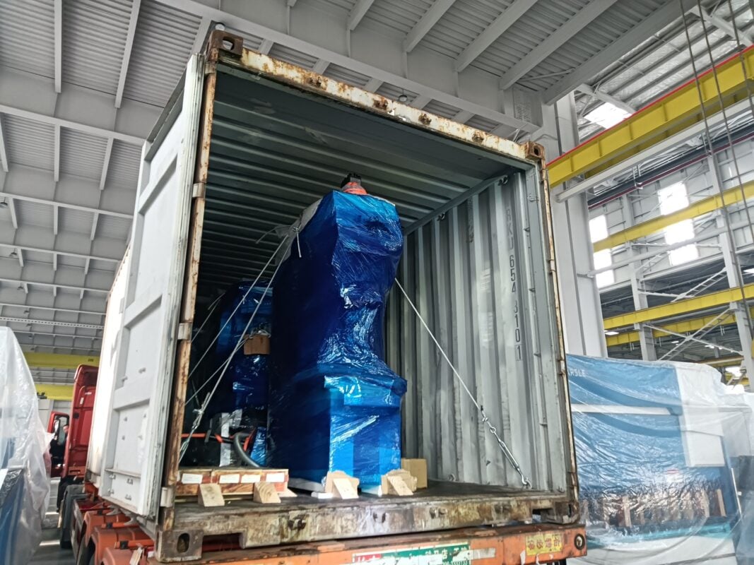 Latvia-WE67K-40T1200 CNC Press Brake