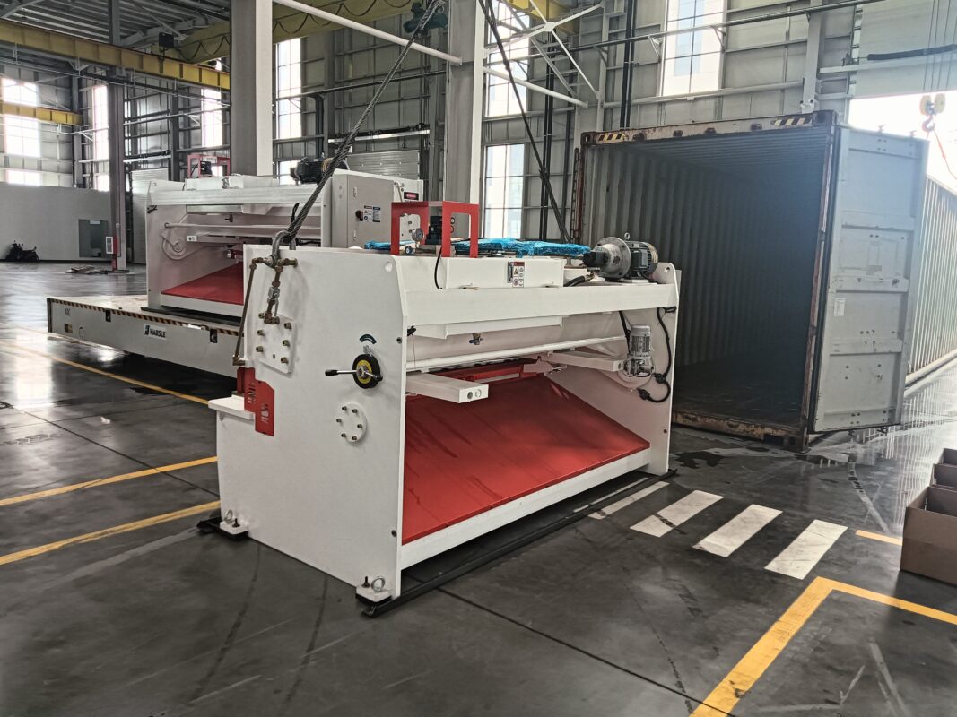 USA-QC12K-6X3200 Shearing Machine