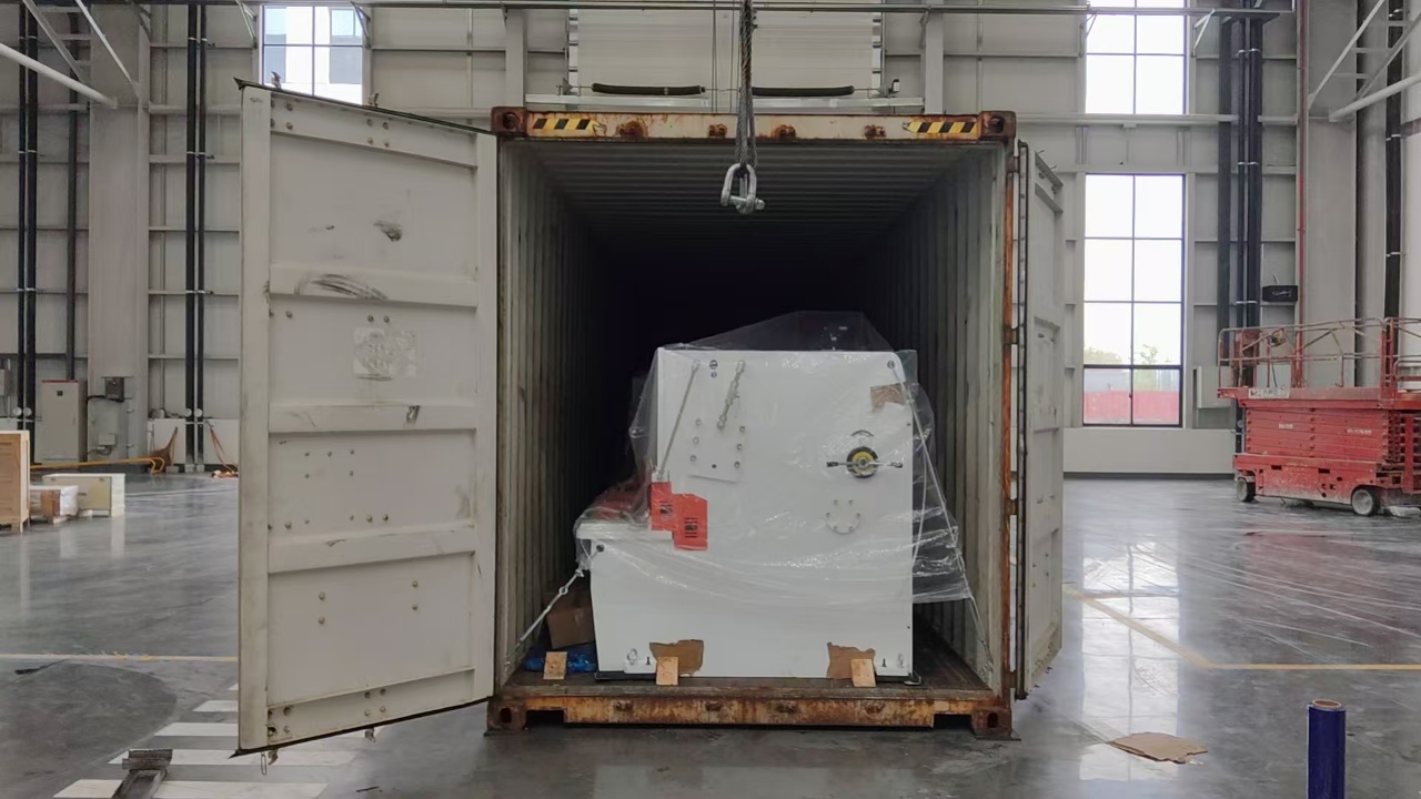 USA-QC12K-6X3200 Shearing Machine