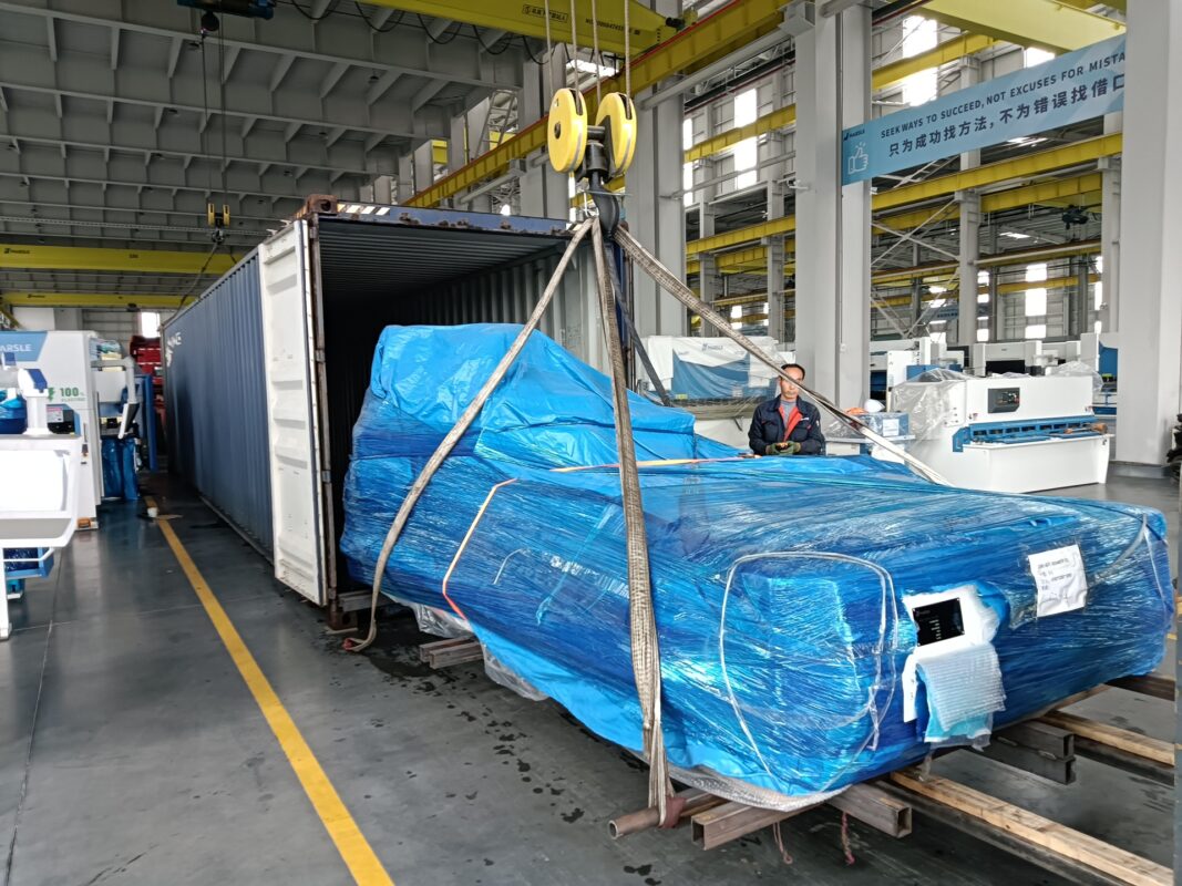 Ukraine-WE67K-63T2500 CNC Press Brake