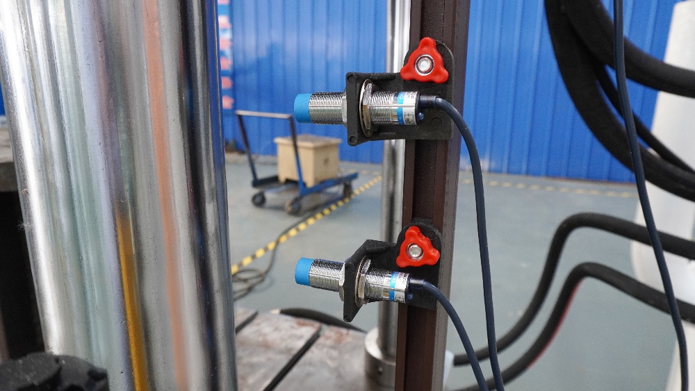 What Are the Installation Requirements for a Four Column Hydraulic Press?