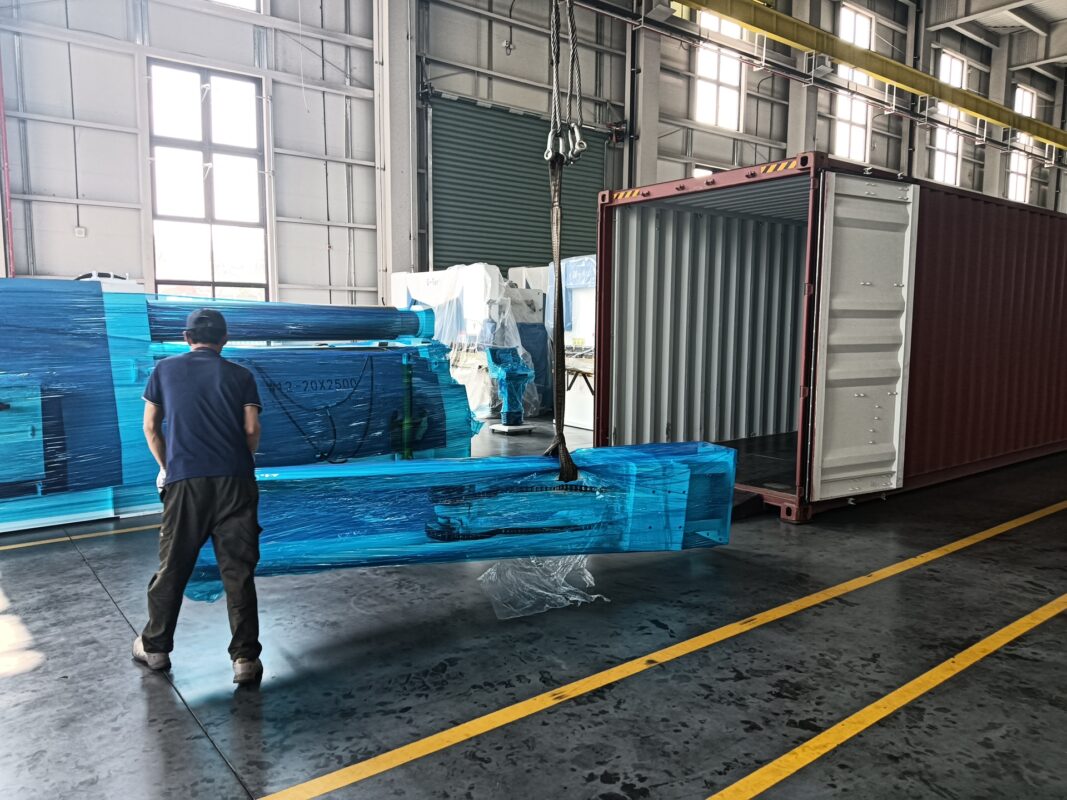Bosnia And Herzegovina-W12-20X2500 Rolling Machine