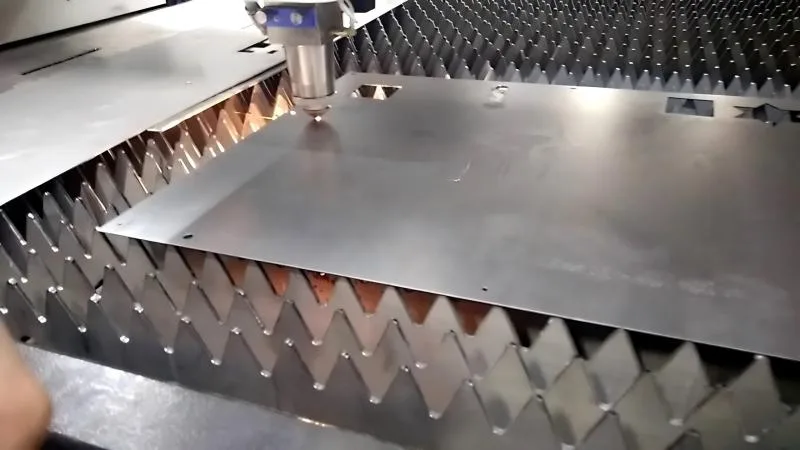 Laser Cutting Bed Cleaning