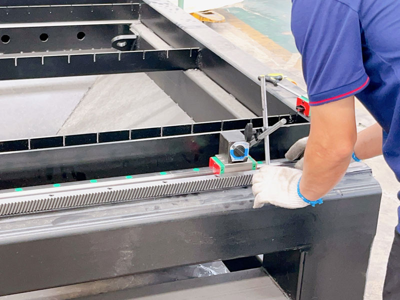 How to Lubricate Laser Cutter Motion System?
