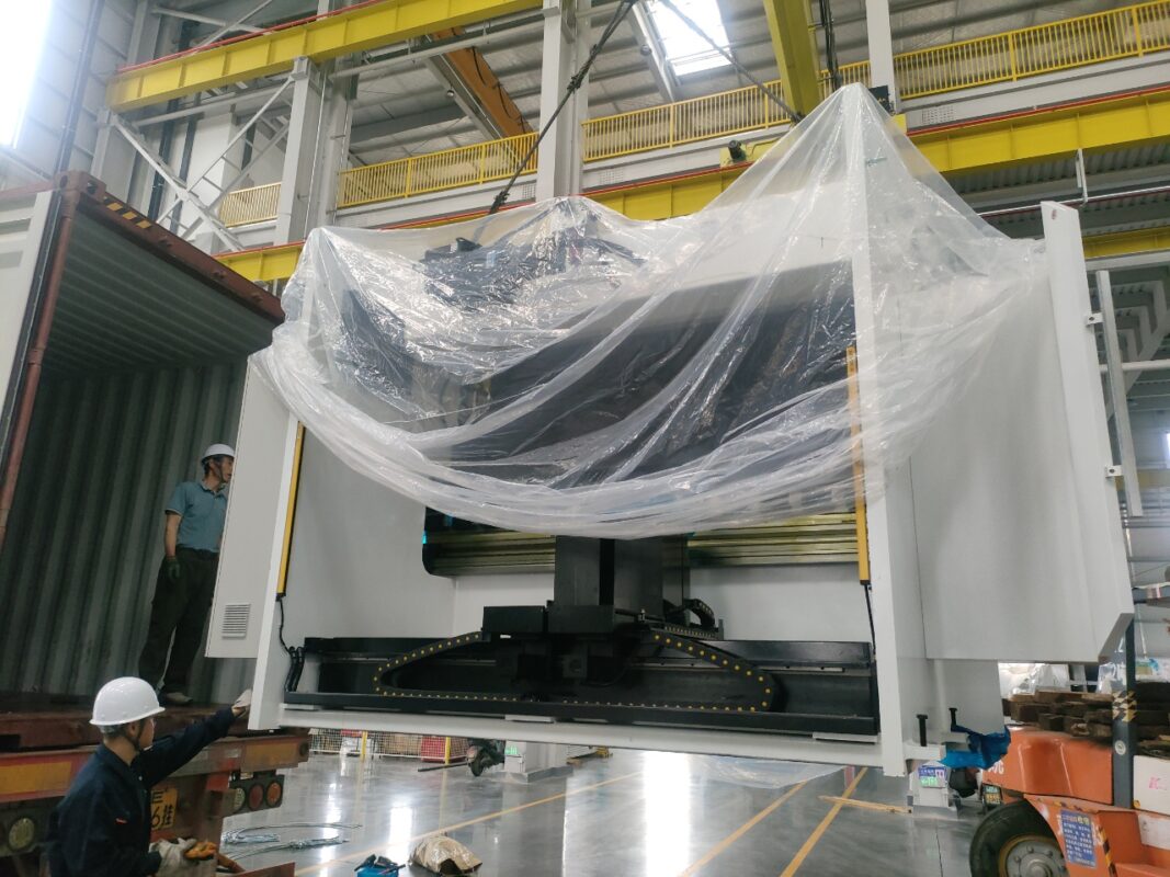 USA-WE67K-110T2500 CNC Press Brake