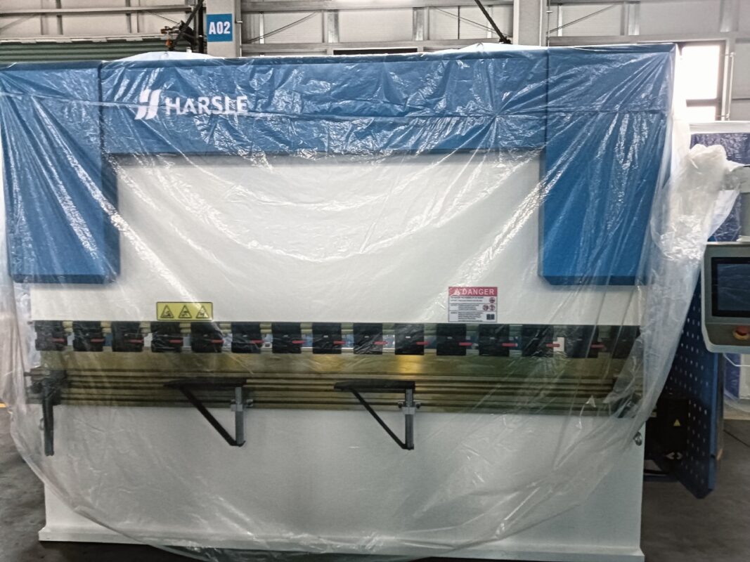 Brazil-WC67K-125T3200 Hydraulic Press Brake