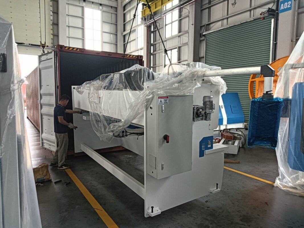 Syria- WC67K-160T3200 Hydraulic Press Brake