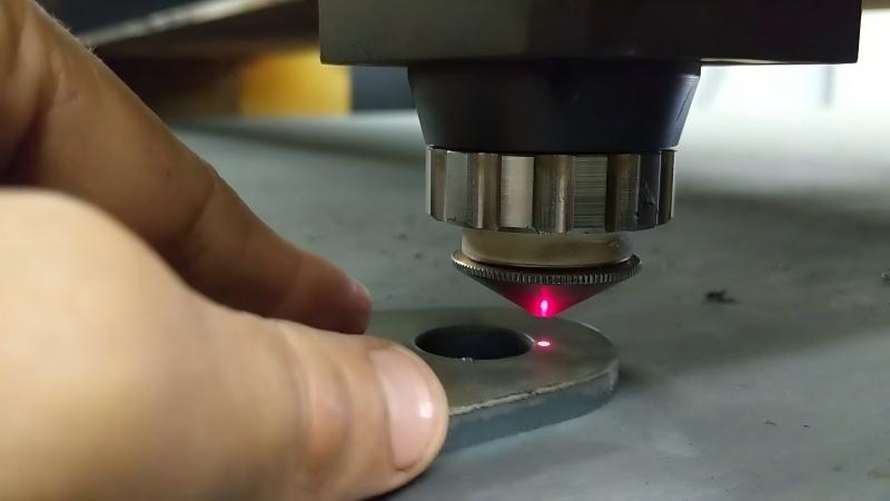 Laser Auto Focus Problem