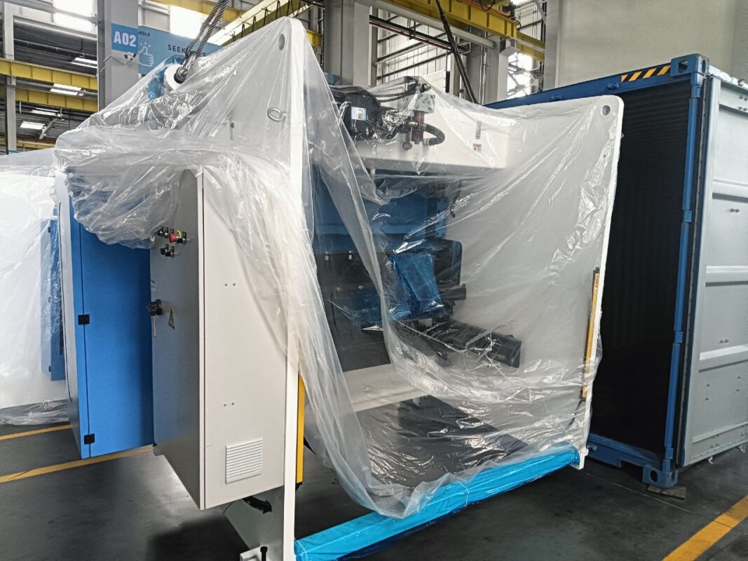 Ecuador-Masterbend 110T2500 CNC Press Brake