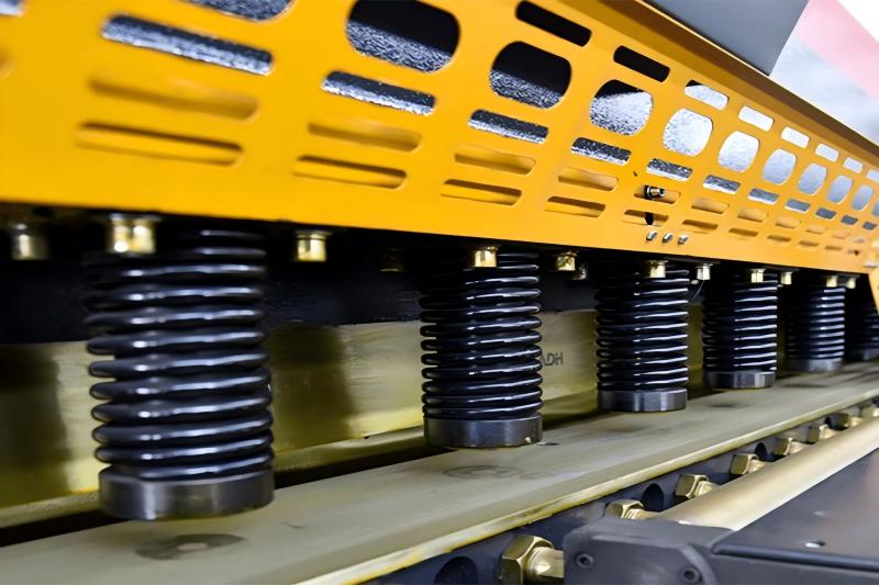When Is Shearing Machine Cylinder Seal Replacement Needed?