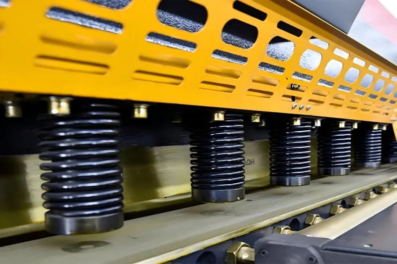 When Is Shearing Machine Cylinder Seal Replacement Needed?