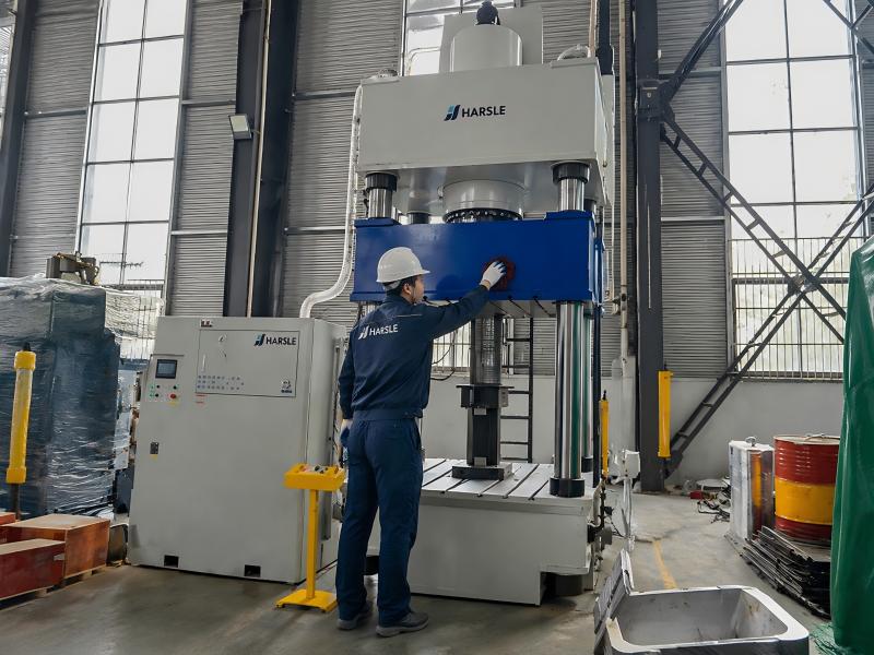 Hydraulic Press Daily Maintenance
