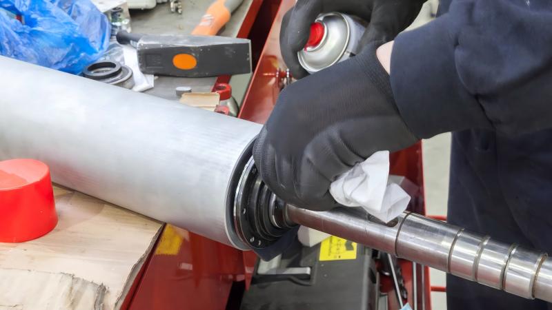 How to Maintain Hydraulic Press Seal Maintenance?