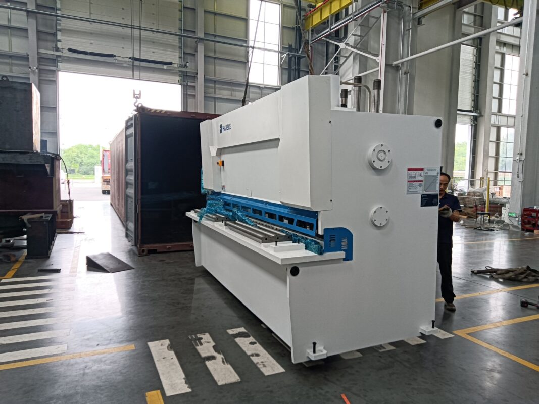 Switzerland-PrimeShear 1232 Guillotine Shear