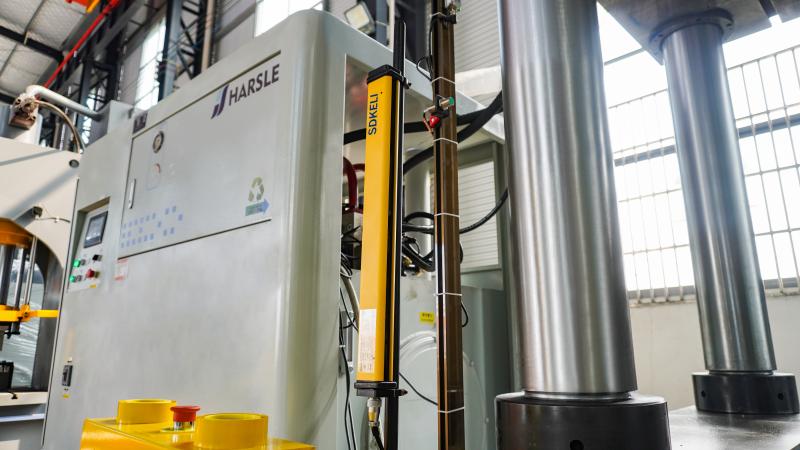 How to Do Hydraulic Press Safety Device Maintenance?