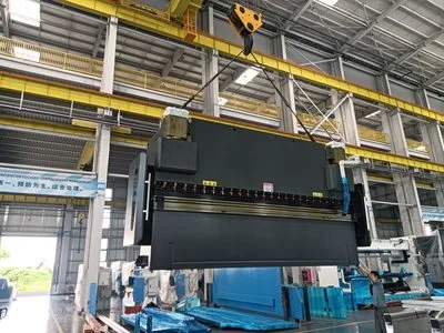 USA-Masterbend 30050 Press Brake