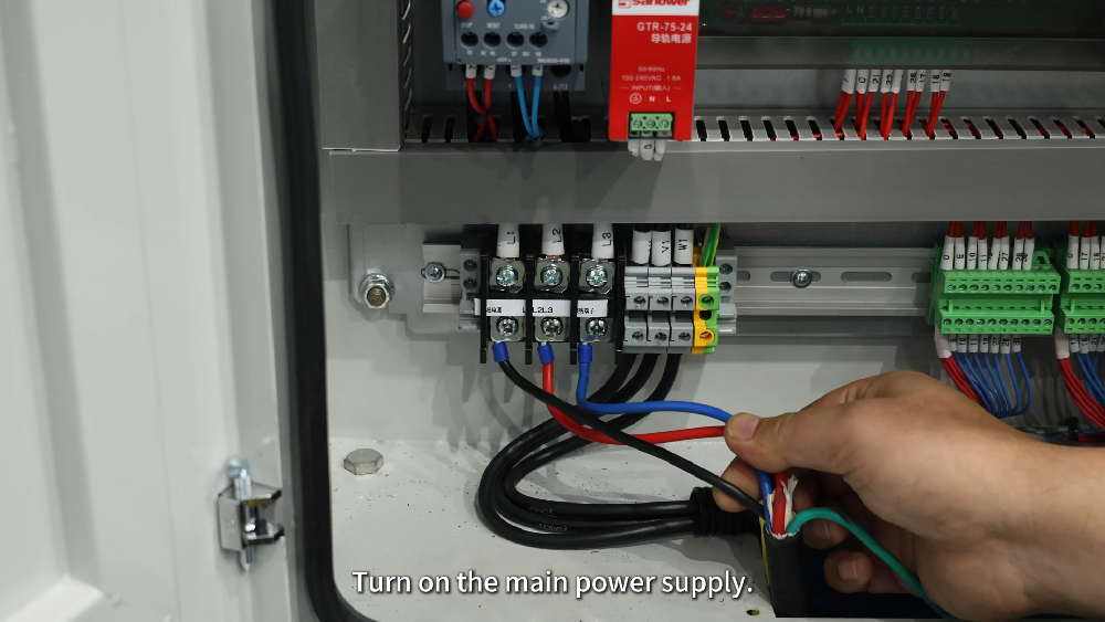How to Perform Four-Roll Plate Rolling Machine Operation Correctly?
